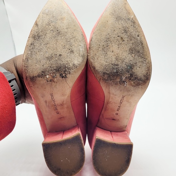 Pour La Victoire Suede Pointed Toe Stacked Heels - Picture 7 of 13